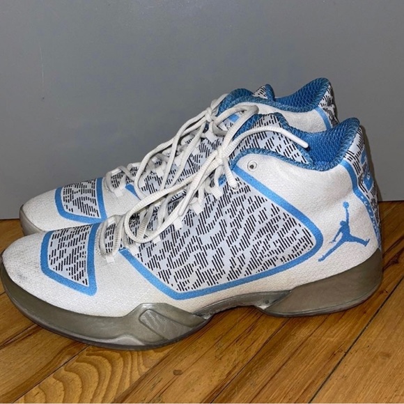 AIR JORDAN 29 'PANTONE' WHITE/SILVER/PANTONE 717796-108 size Used